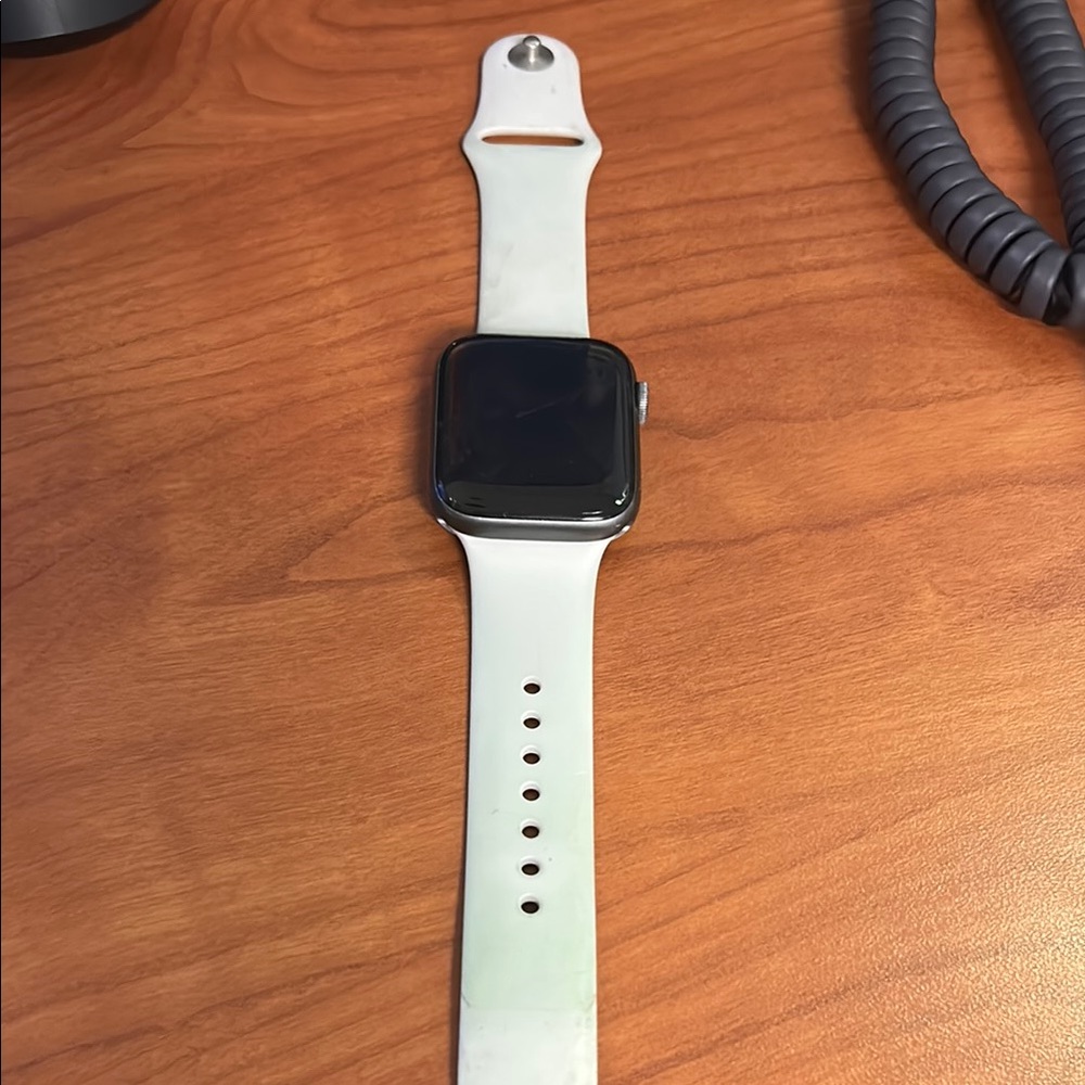 Smart Wearable with White Band
Series 4 Apple Watch
